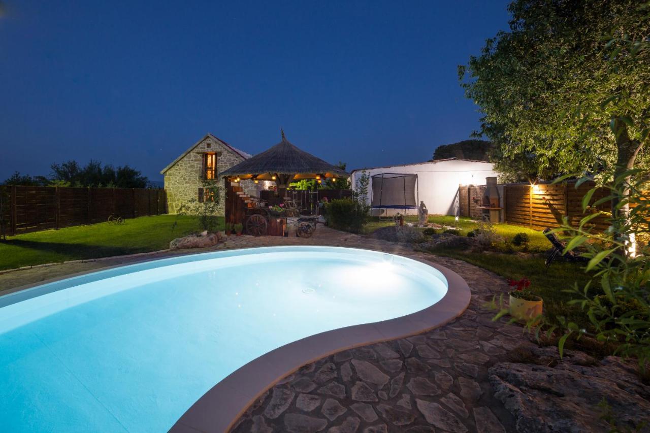 Kuca Za Odmor Joko I Jeka Villa Bogatic Luaran gambar