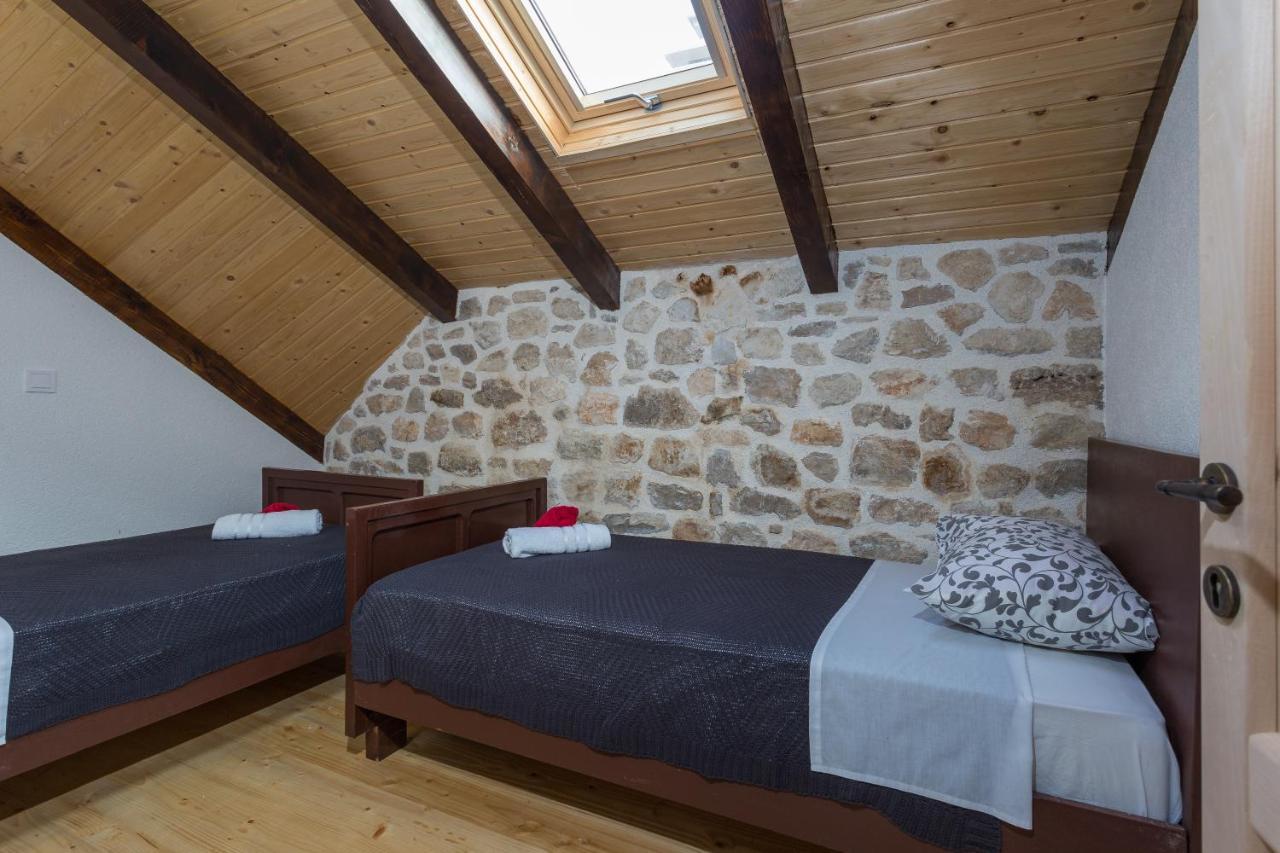 Kuca Za Odmor Joko I Jeka Villa Bogatic Luaran gambar